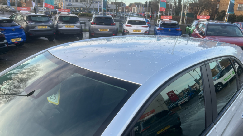 Vauxhall Crossland X 1.2T ecoTec [110] SE Nav 5dr [6 Speed] [S/S] Petrol Hatchback